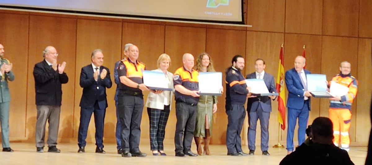 Los Bomberos de Zamora y Protección Civil se cuelgan la Medalla al Mérito de Protección Ciudadana