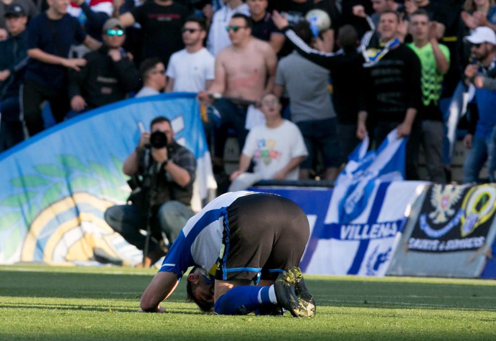 Los blanquiazules desperdician la oportunidad de huir del descenso y no pasan del empate ante un Andorra con uno menos desde el 52'