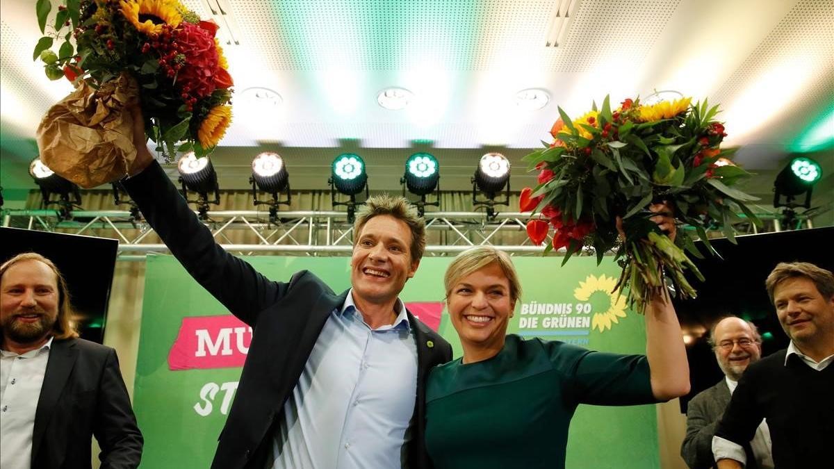 Katharina Schulze y Ludwig Hartmann celebran el avance de Los Verdes.