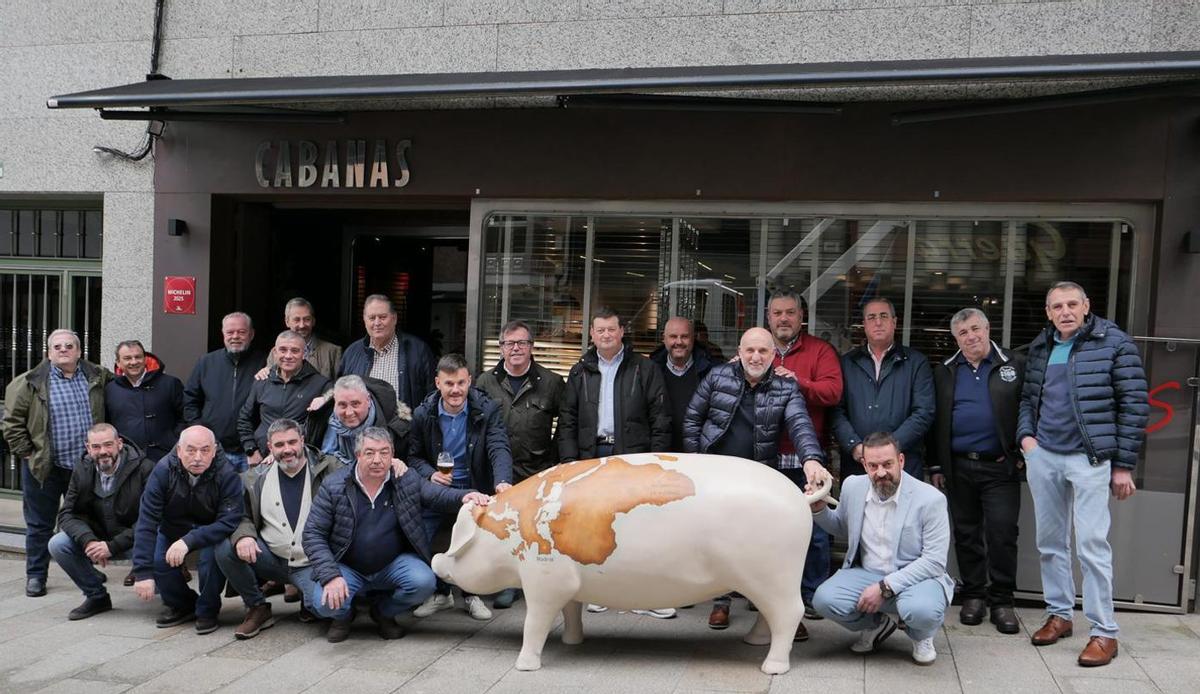El cocido que forjó una hermandad en el Restaurante Cabanas de Lalín | MANOLO SEIXAS