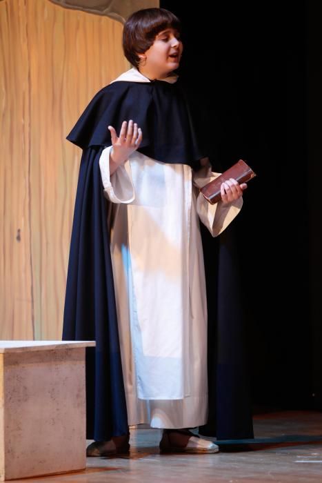 Niños en la representación de los ''Miracles'' de Sant Vicent Ferrer