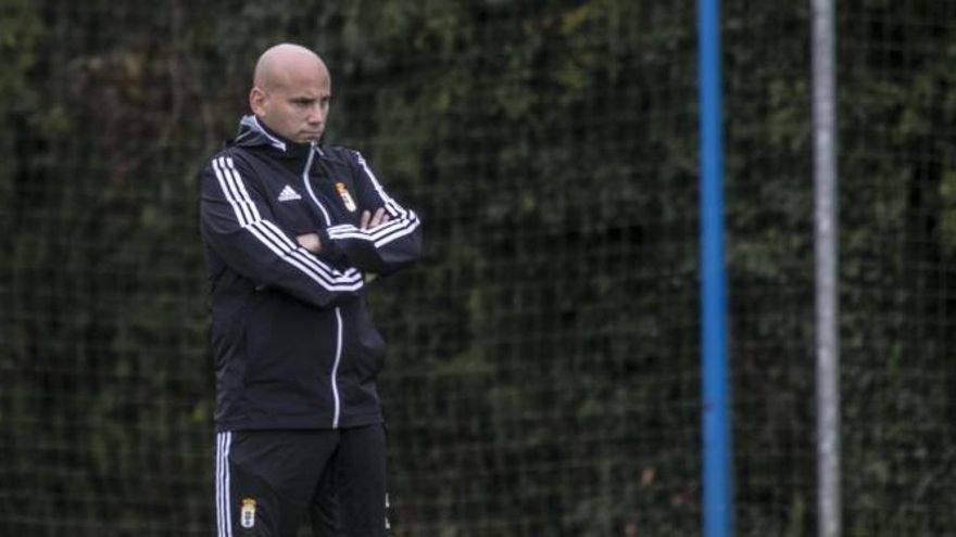 Javi Rozada durante un entrenamiento del Real Oviedo