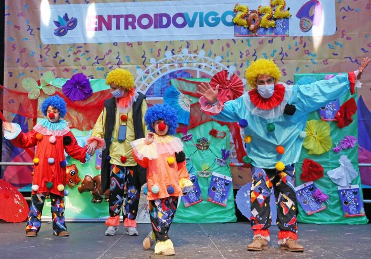 Creatividad en familia parauna jornada de fiesta.