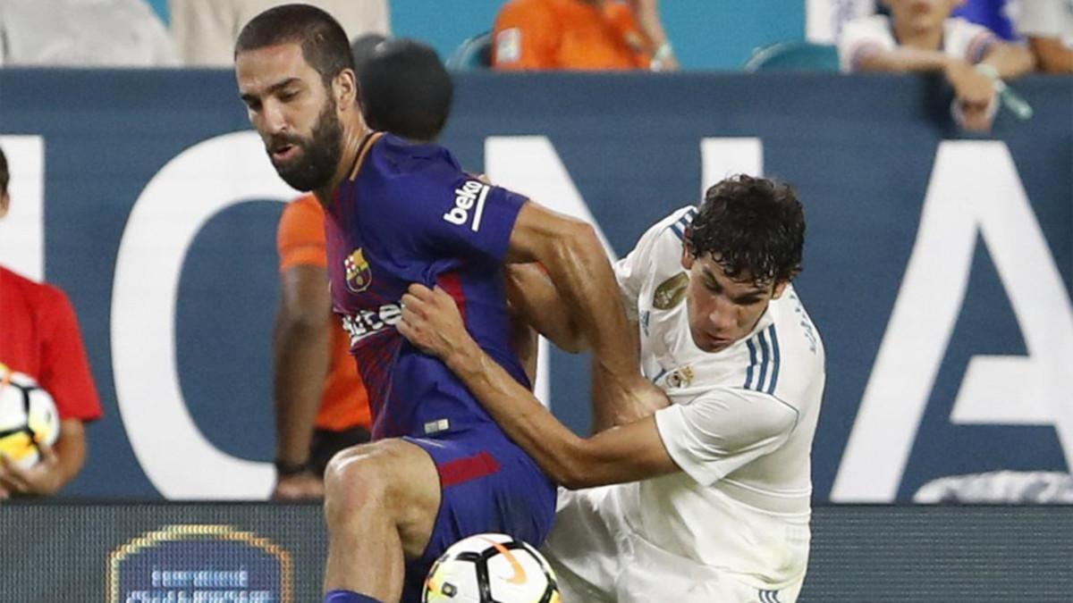 Arda Turan, durante un partido amistoso frente al Real Madrid el pasado verano