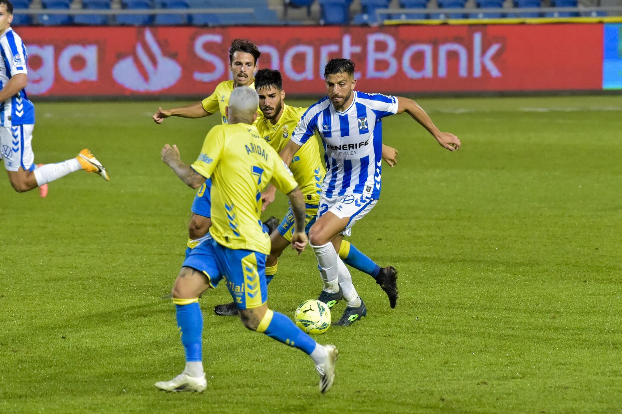 El partido del derbi UD Las Palmas - CD Tenerife, en imágenes