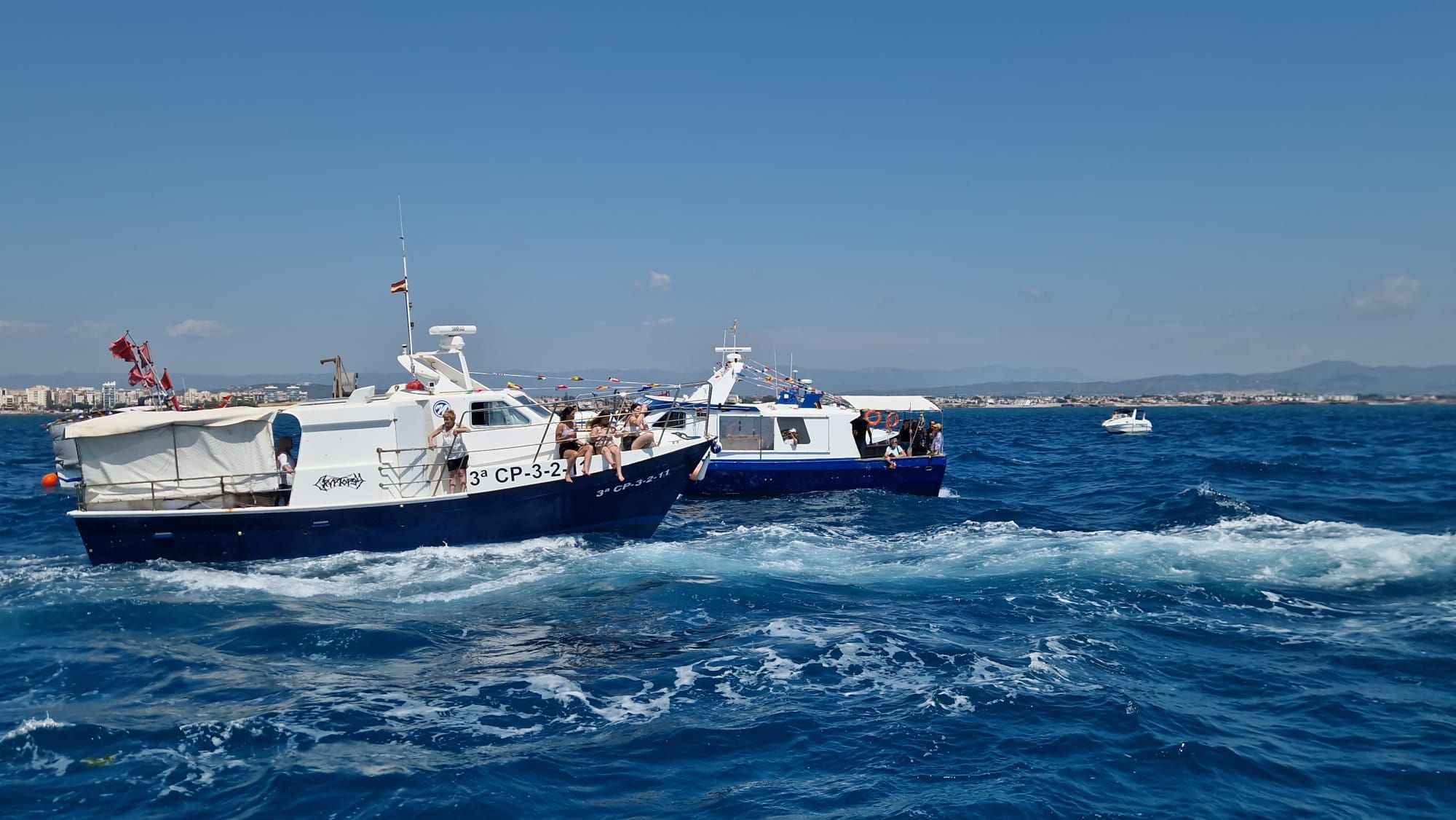 La gent de la mar de Castelló, Vinaròs i Burriana s'encomana a la Verge del Carme