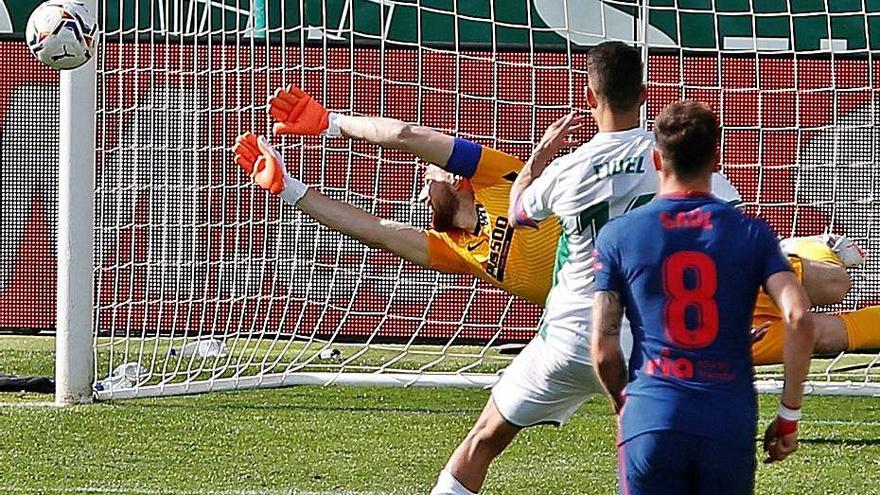 El Madrid sua per   fer la feina contra un Osasuna que cedeix a l&#039;últim quart d&#039;hora