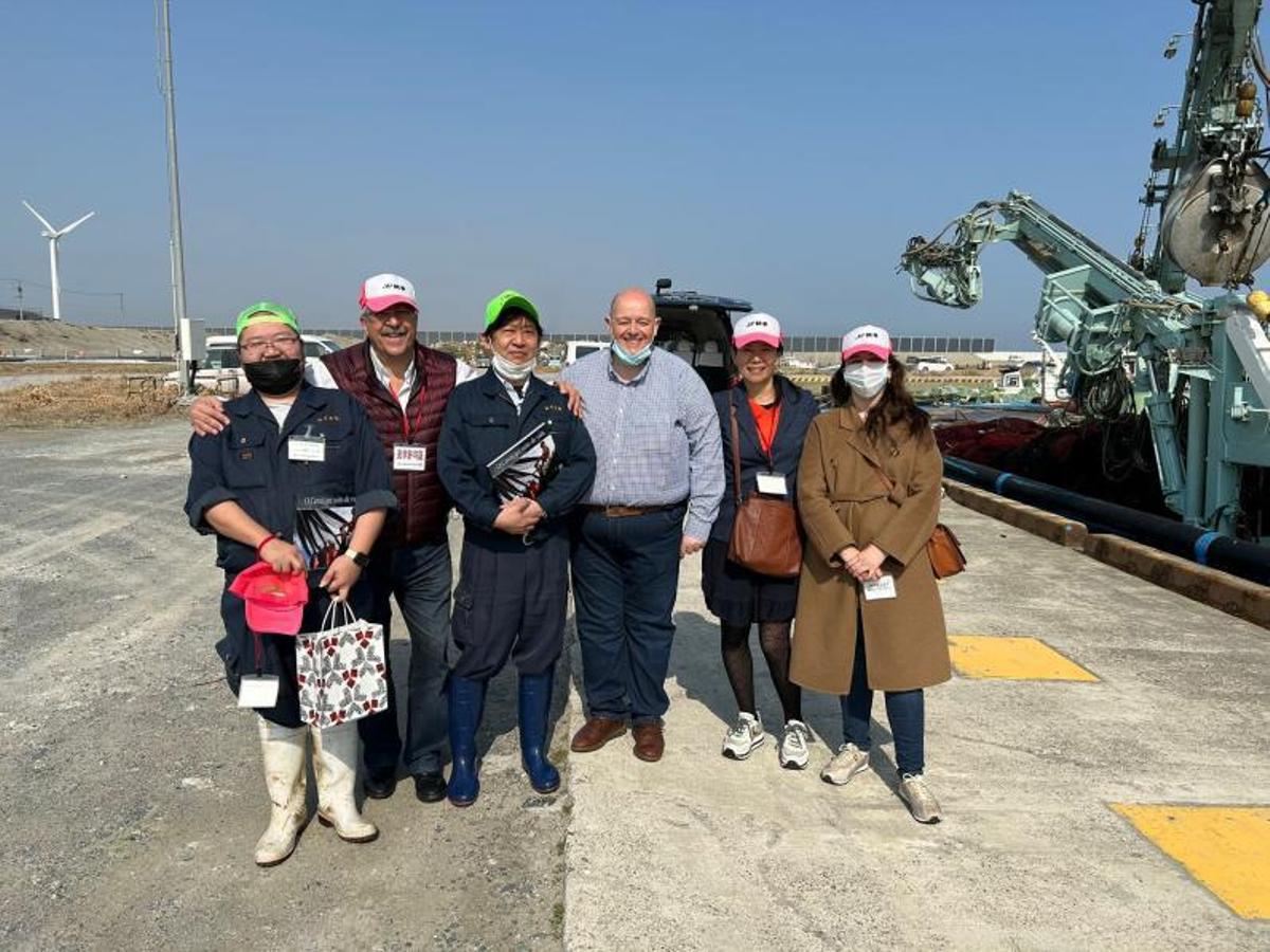 Miembros de Acerga con los responsables del puerto de Choshi, Japón. |   // ACERGA