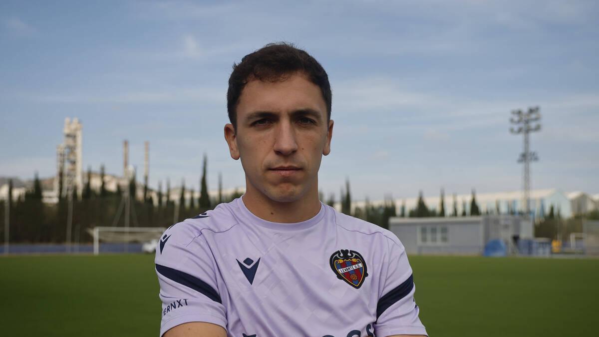 Héctor Rodas analiza el mercado de fichajes de Levante UD