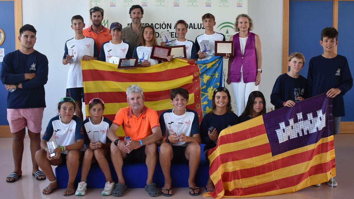 Foto de familia del podio en el campeonato de España