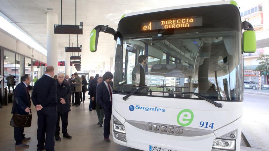 Imatge d´arxiu de la presentació del bus exprés de Vidreres