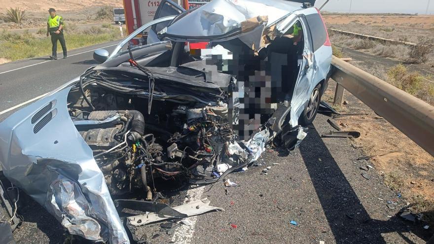 Así quedó uno de los vehículos implicados en el accidente de Lanzarote