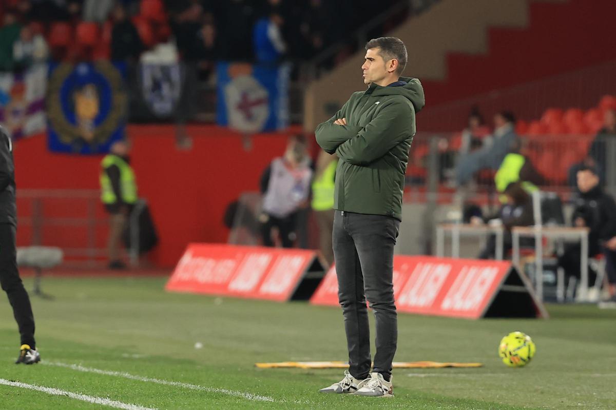 Antonio Hidalgo sigue el encuentro en la banda del Juegos del Mediterráneo.