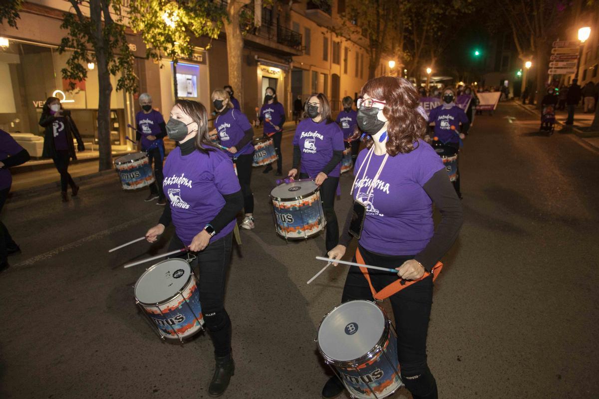 Así fue la marcha del 25N por las calles de Xàtiva