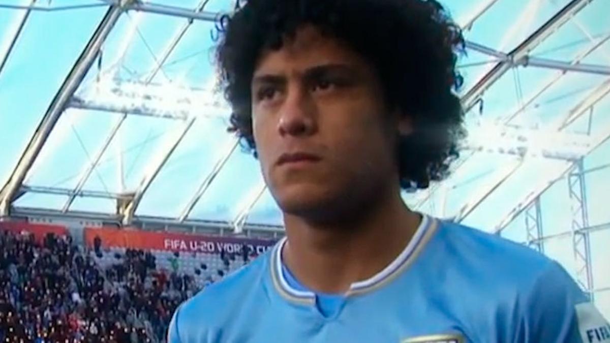 Mauricio Lemos, un central con pura garra charrúa