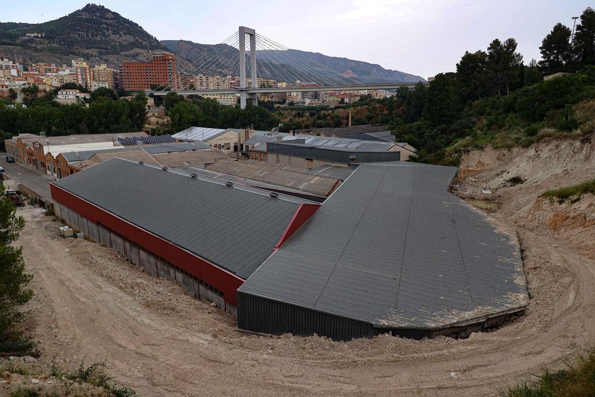 Imágenes de las obras del nuevo acceso al polígono Santiago Payá-Sant Benet