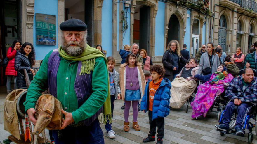 O Apalpador despide o Nadal nas rúas de Vilagarcía e Pontecesures