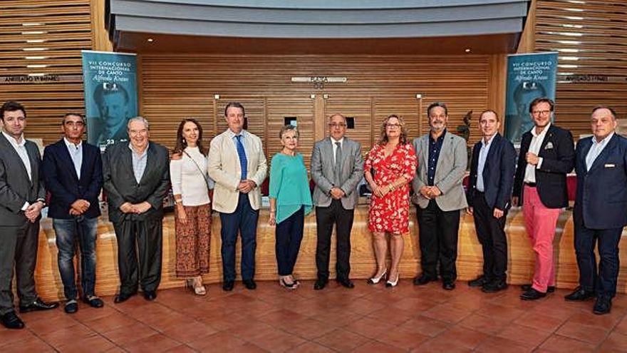 Óliver Díaz, Lorenzo Dato, Jerónimo Saavedra, Alfredo Kraus Ley, Mariella Dieva, Antonio Morales, Rosa Kraus, Ulises Jaén, Tiilman Kuttenkeuler y Mario Pontiggia.