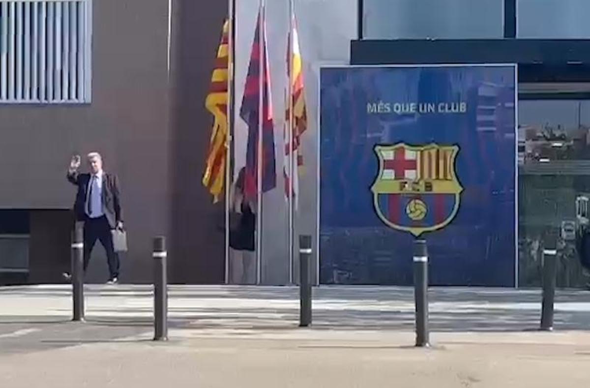 Joan Laporta y Rafa Yuste abandonan las oficinas del Camp Nou