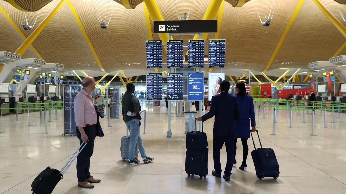 Interior del Aeropuerto Adolfo Suárez Madrid Barajas.