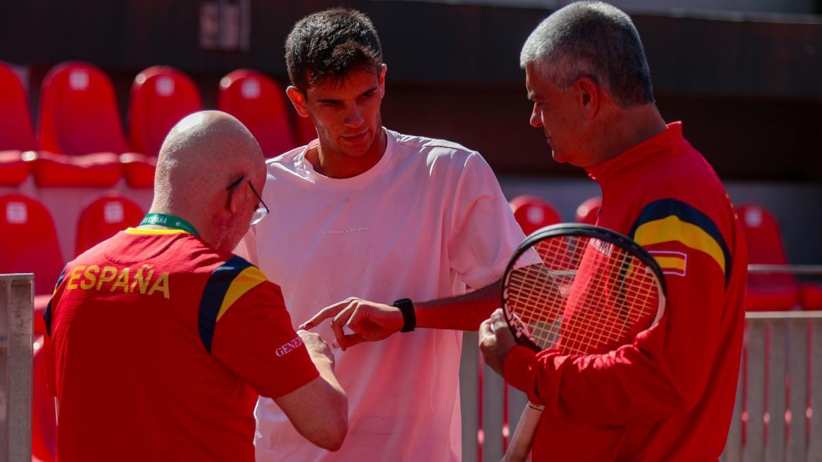 TENIS | COPA DAVIS | Rafa Jódar se desvanece en Chile y enciende las alarmas para la Davis