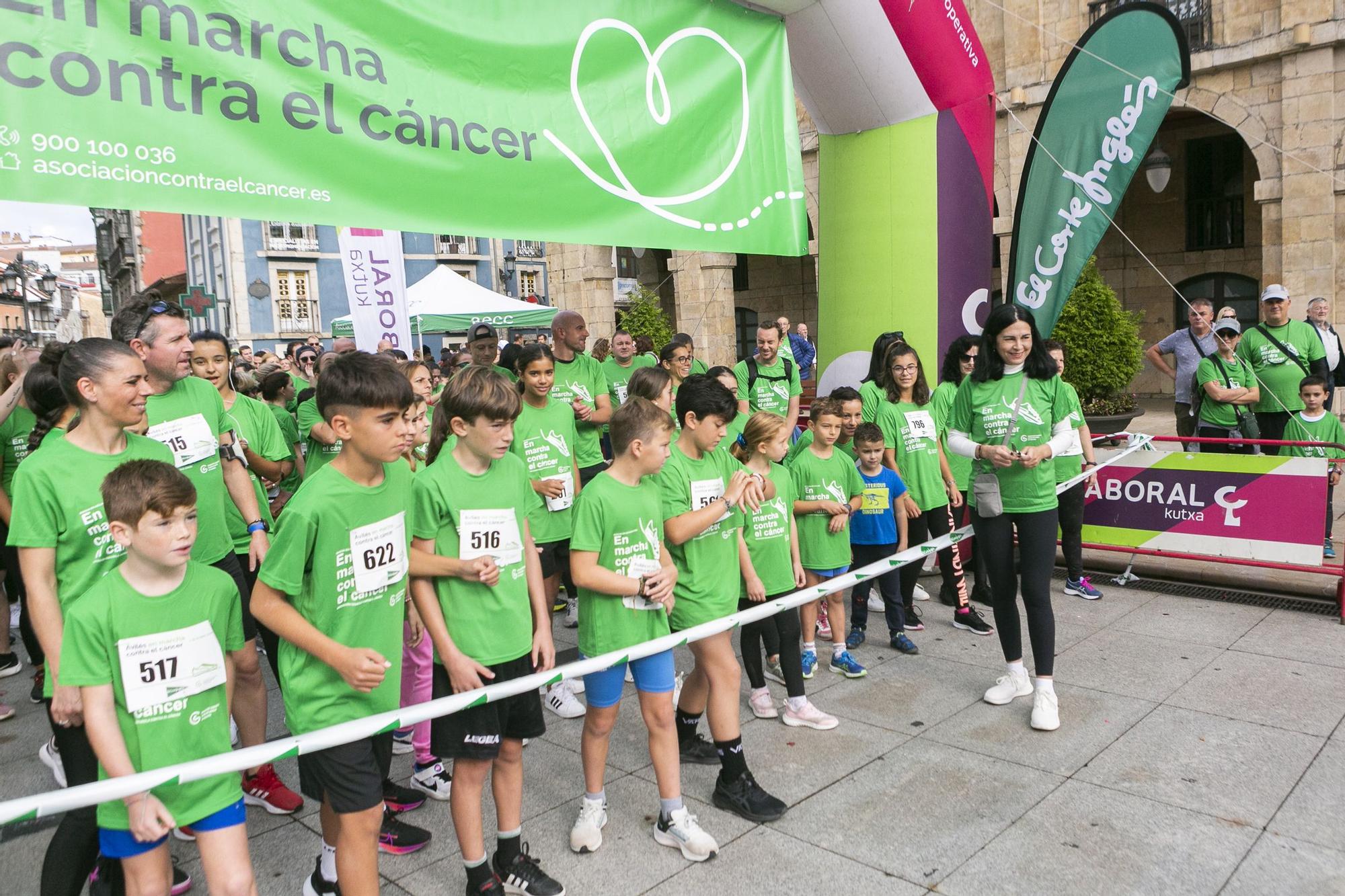 EN IMÁGENES: Asturias se echa a la calle para correr contra el cáncer