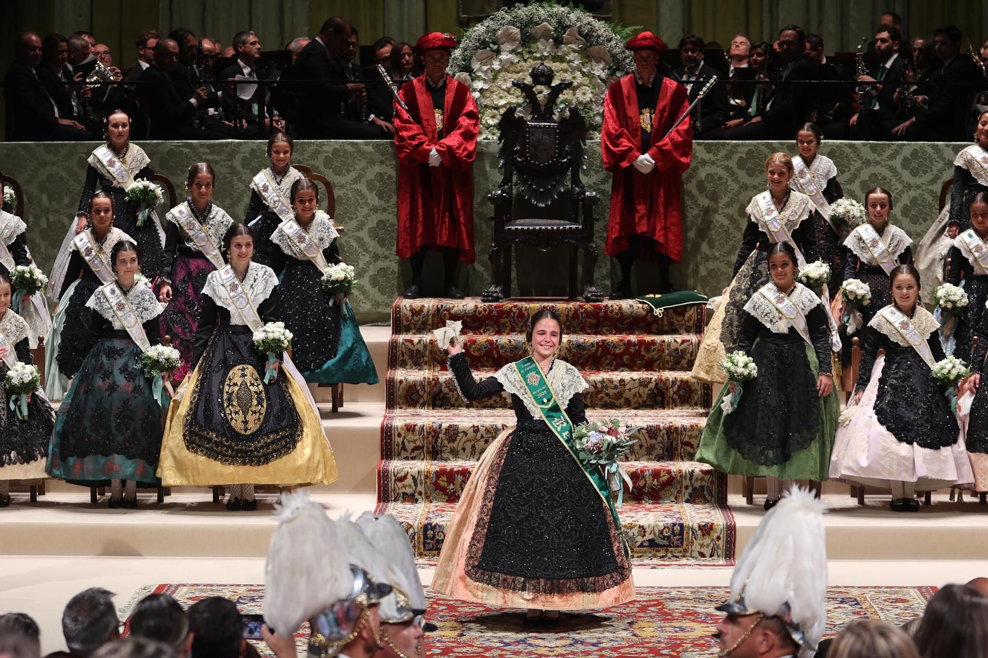 Imposición de bandas a la reina infantil de las fiestas de la Magdalena, Carla Ibáñez