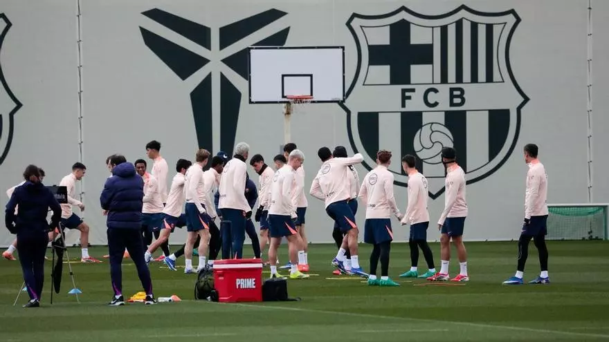 Sorpresa en el entrenamiento: Ter Stegen se entrena y Raphinha al margen.