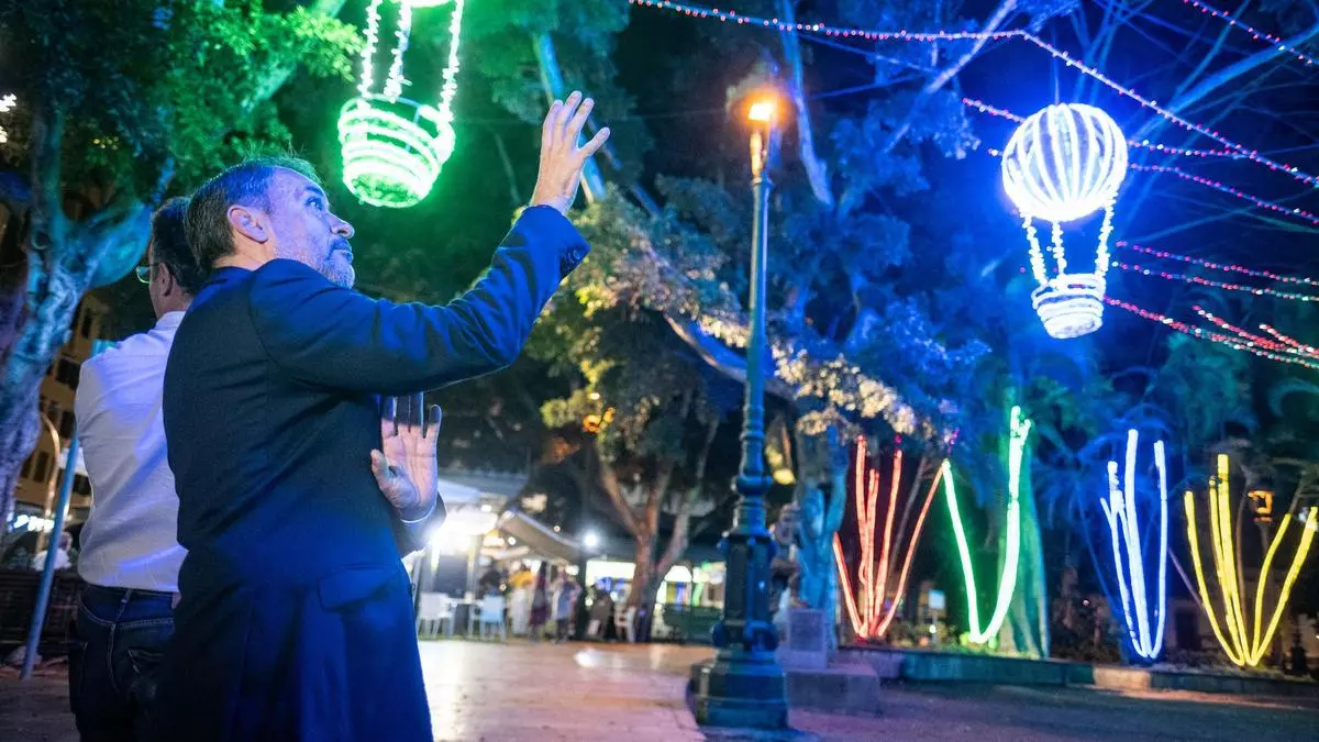 Santa Cruz prueba su encendido navideño