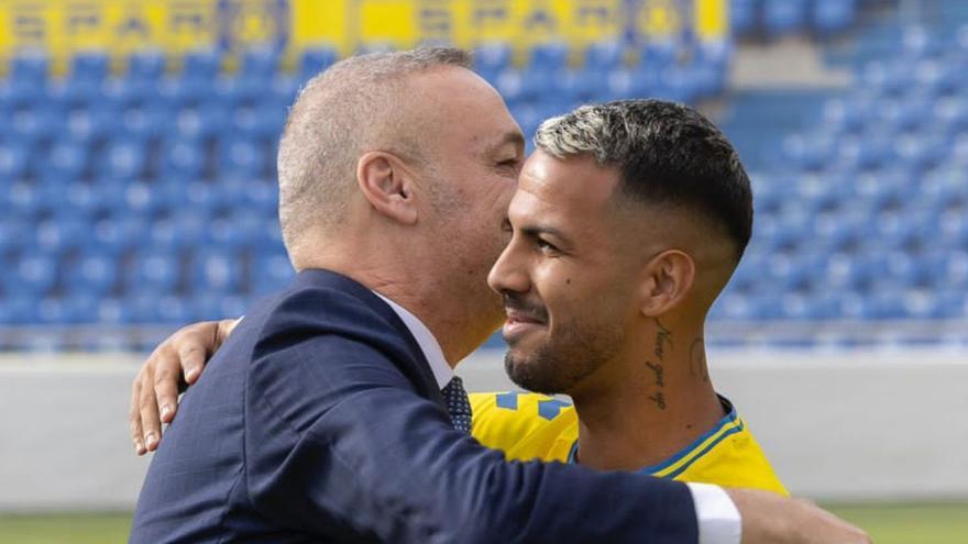 El último adiós entre Jonathan Viera y Miguel Ángel Ramírez