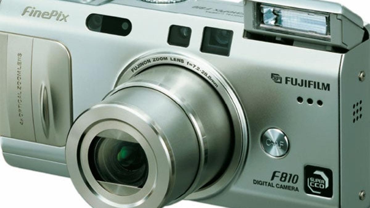 Finepix F8 10