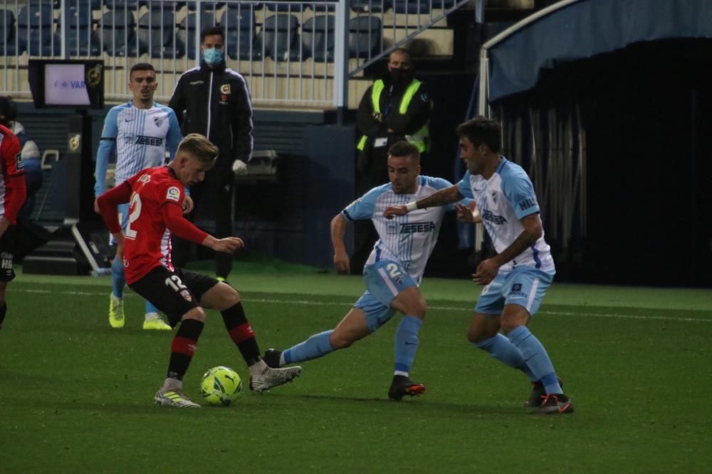 Partido de la Liga SmartBank: Málaga CF - Logroñés.