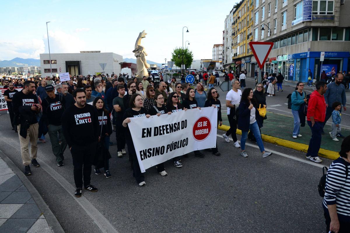 La comunidad educativa también clama en Cangas La comunidad educativa también clama en Cangas