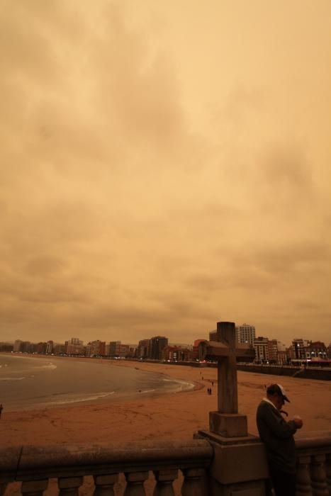 El humo de los incendios llega a Gijón