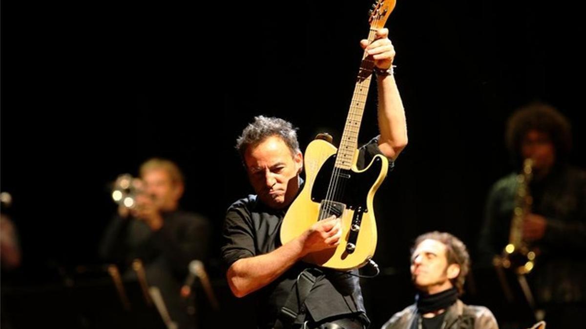 Bruce Springsteen, en un momento del concierto de este viernes en el Estadi Olímpic.