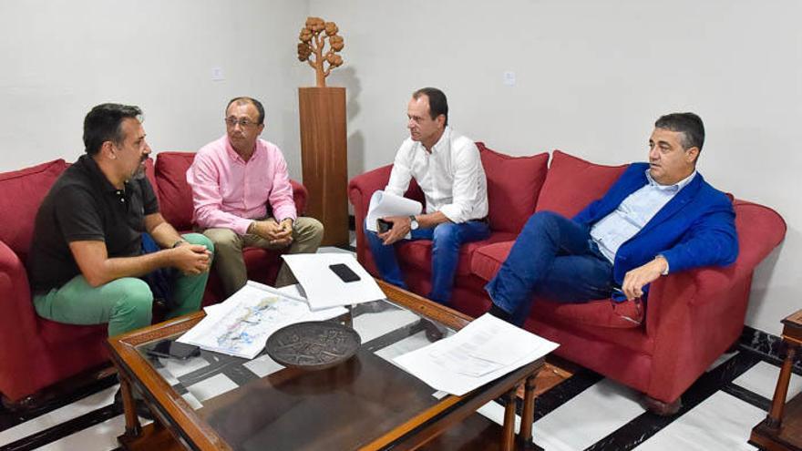 Reunión de Pablo Rodríguez con los tres alcaldes del Sureste