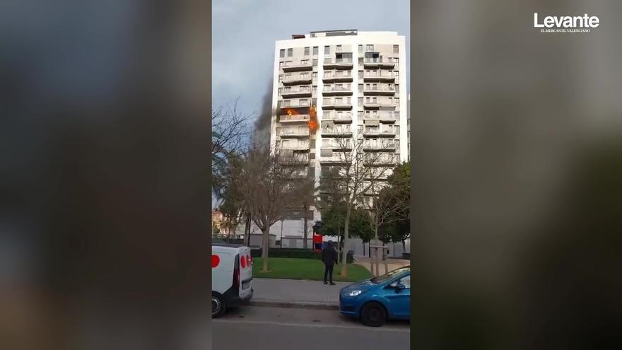 El incendio comenzó en el octavo piso y se desconocen las causas