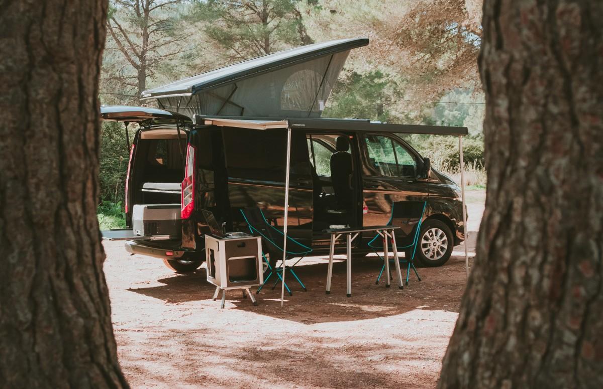 La Ford Transit Nugget y su techo elevado