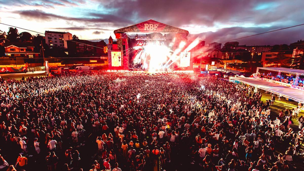 La 6ª edición de Reggaeton Beach Festival (RBF) trae muchas novedades y mejores condiciones en todos sus conciertos para elevar la experiencia del público.