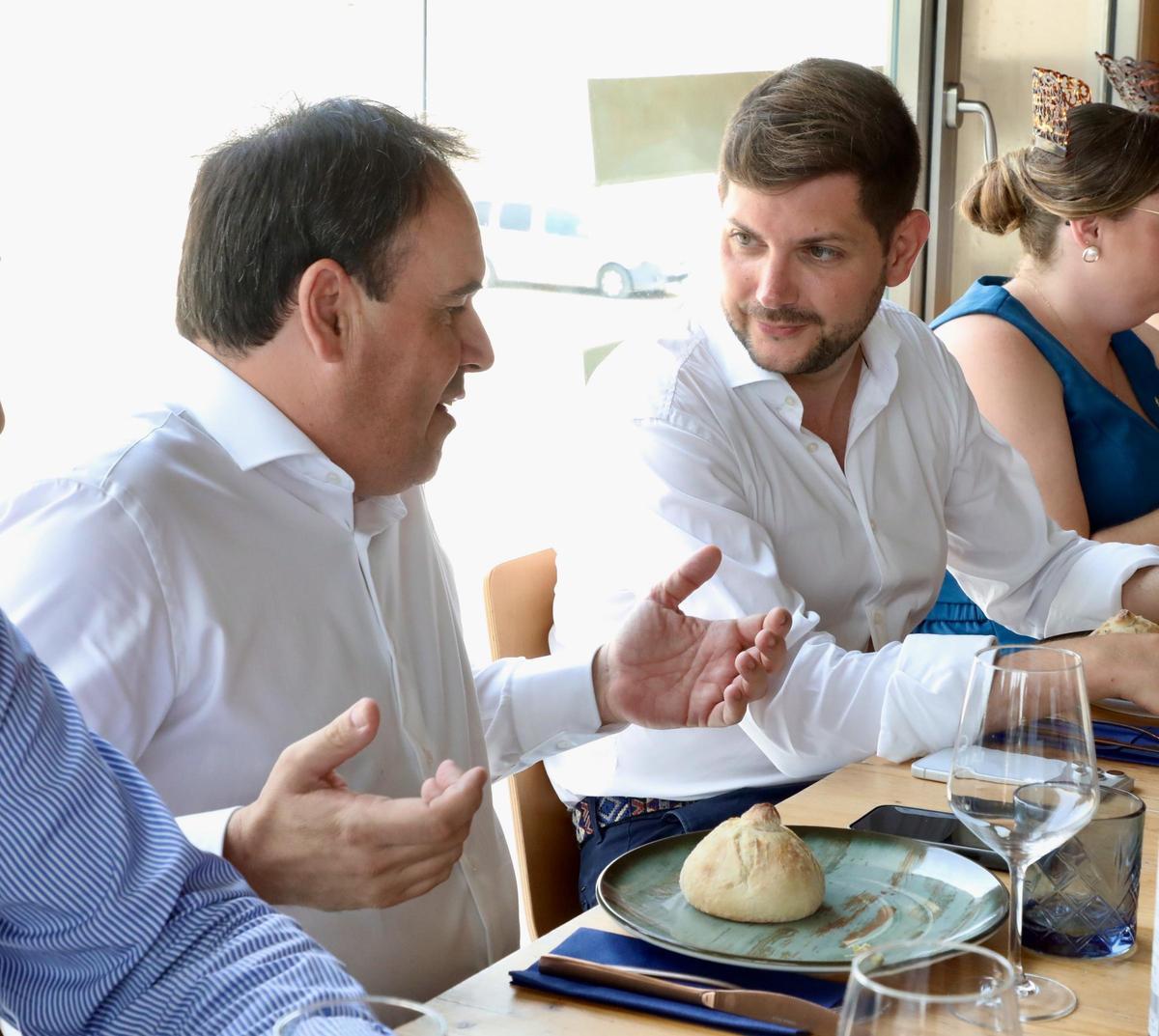 Pérez Llorca y Prieto durante el almuerzo.