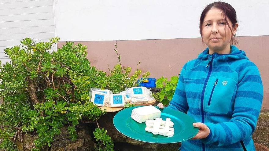 Yogures y quesos &quot;con munches ganes&quot;: la ganadera Yaiza Rimada se reinventa cada día