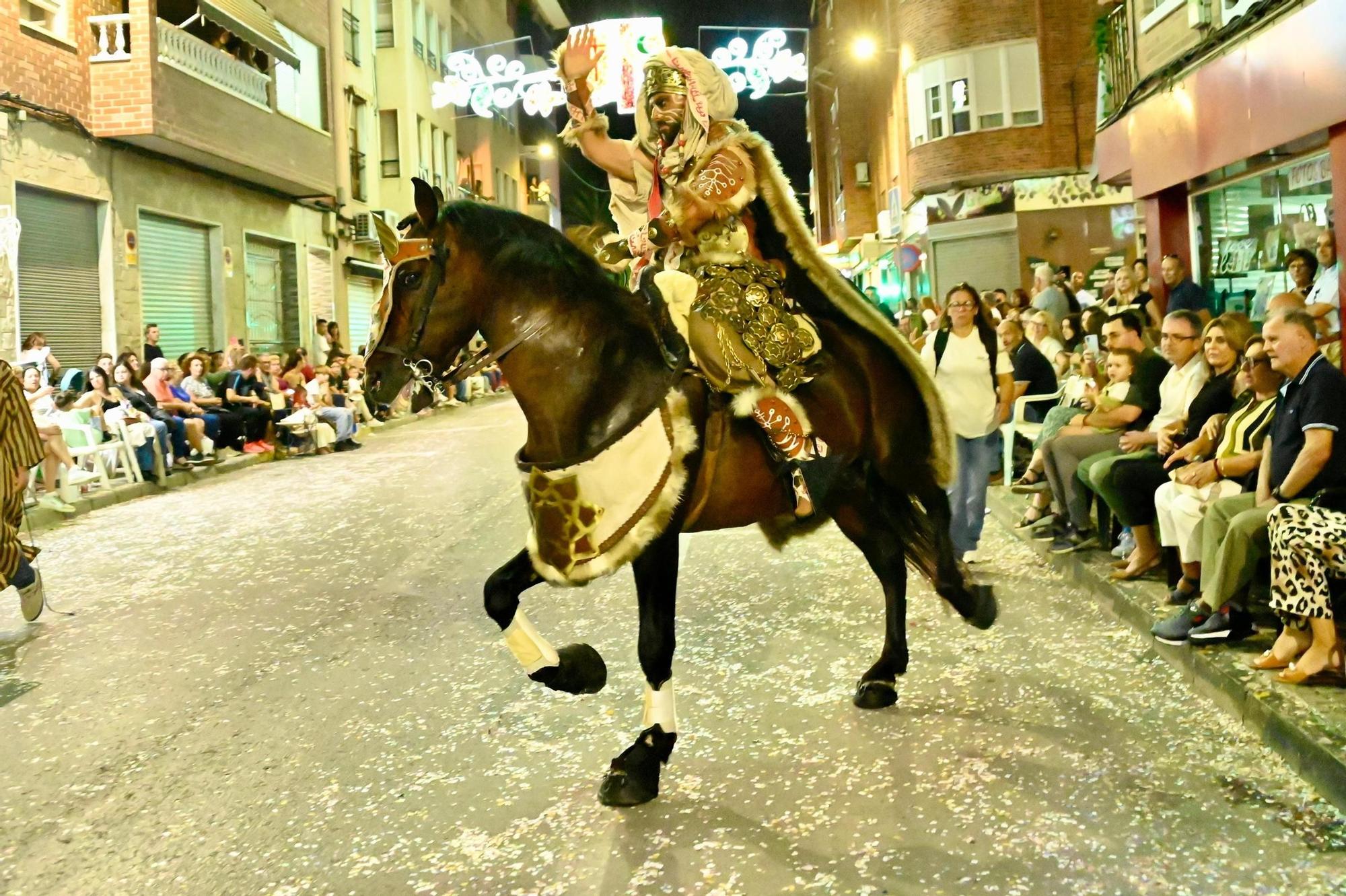 El esplendor de la Entrada Mora conquista Crevillent