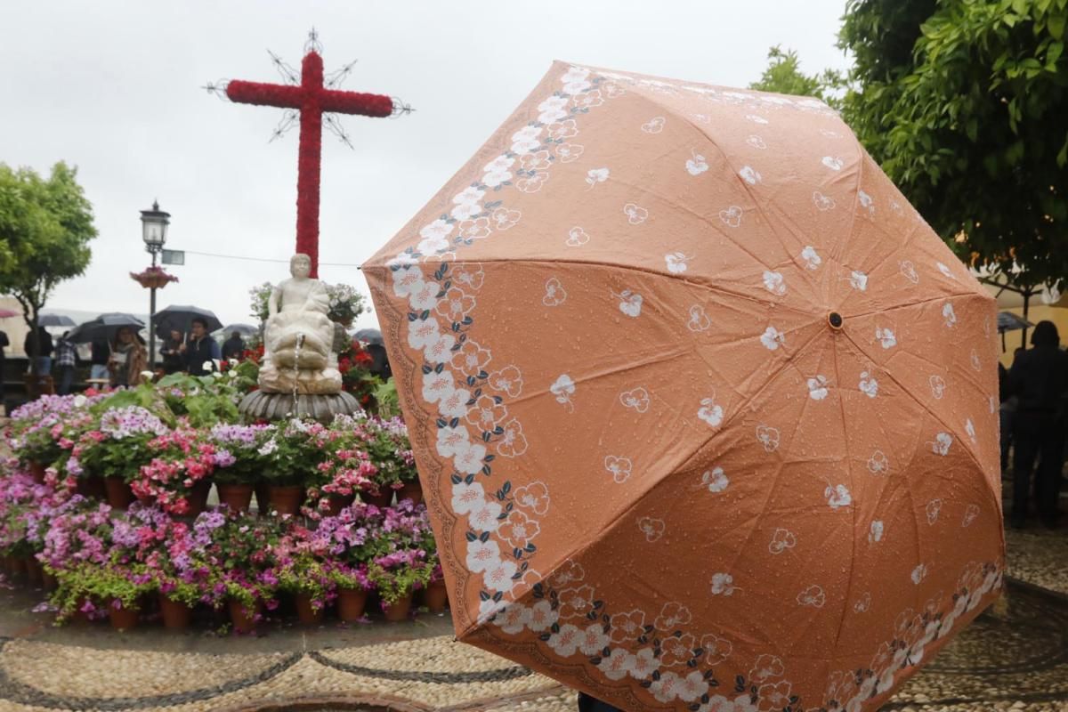 Fotogalería / El Huerto, Cañero y Los Emires ganan el concurso de Cruces