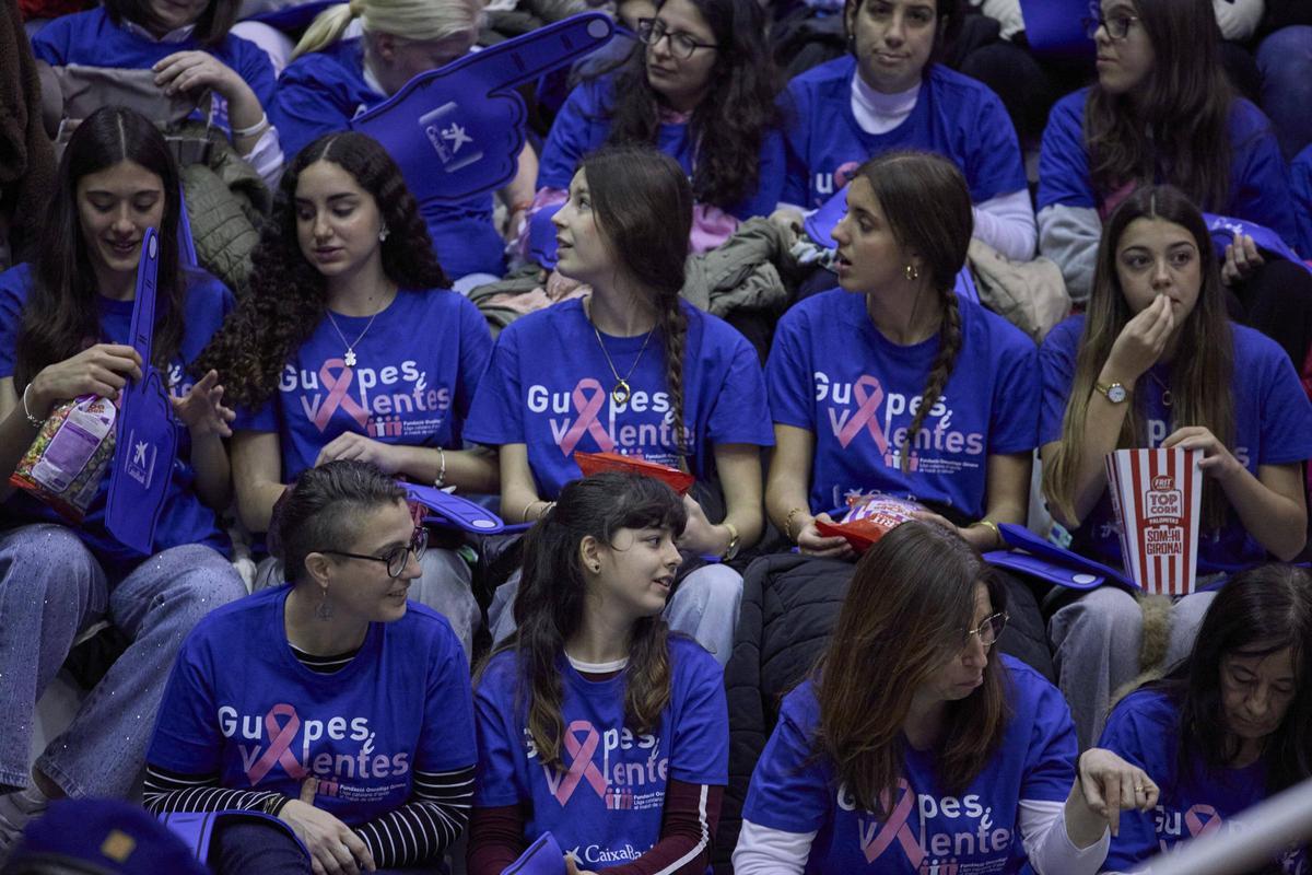 Les imatges de la Grada Solidària CaixaBank al pavelló de Fontajau