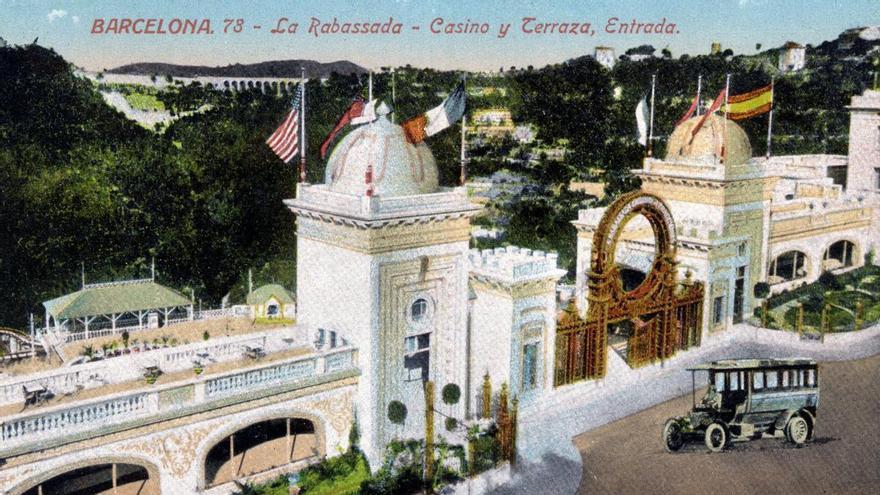 El Gran Casino de la Rabassada, abandonado durante 80 años, sale a la venta por 1,7 millones