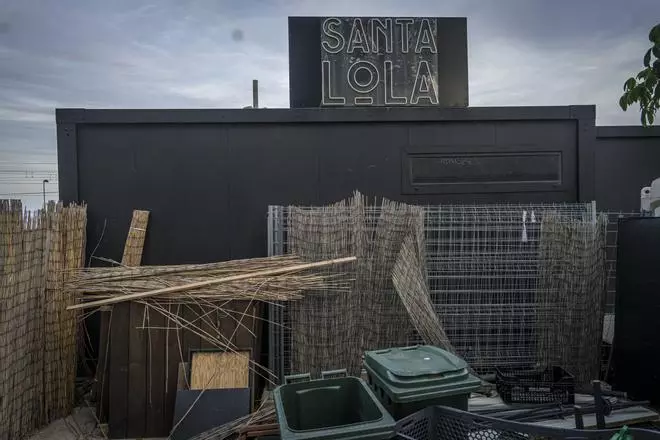 Adiós al popular bar Santa Lola de la playa de Badalona: ¿qué ha ocurrido?