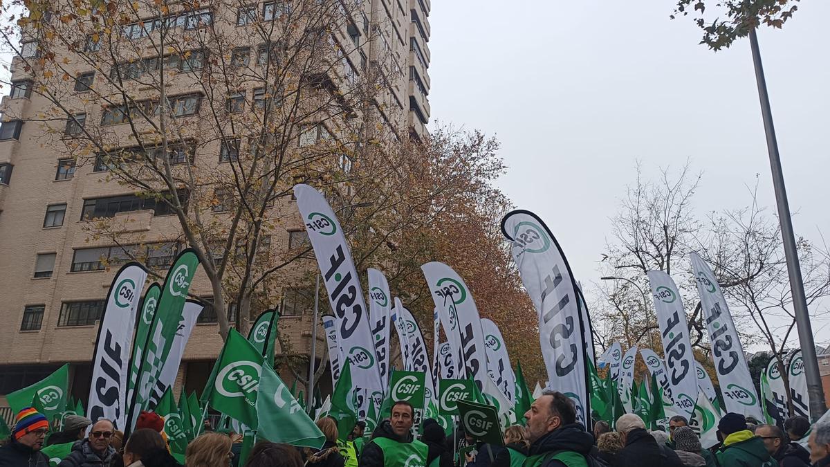 Miles de funcionarios de toda España se concentran este sábado en Madrid por el futuro de Muface.