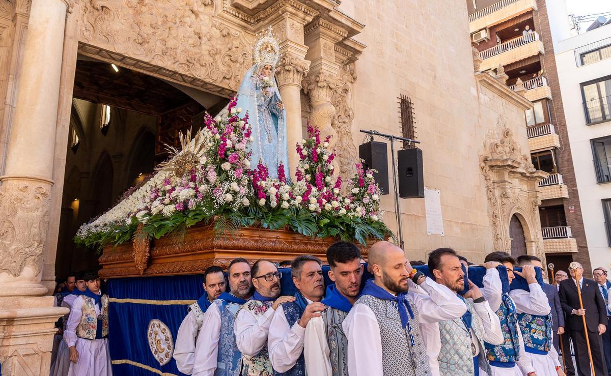 Aleluyas como colofón de la Semana Santa Alicantina Aleluyas como colofón de la Semana Santa Alicantina