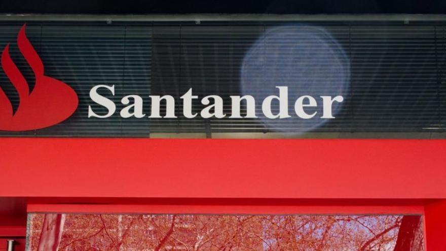 El Santander reajustará su plantilla en 2019.