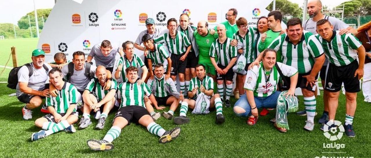 La plantilla del Córdoba Genuine durante la fase en Cádiz.